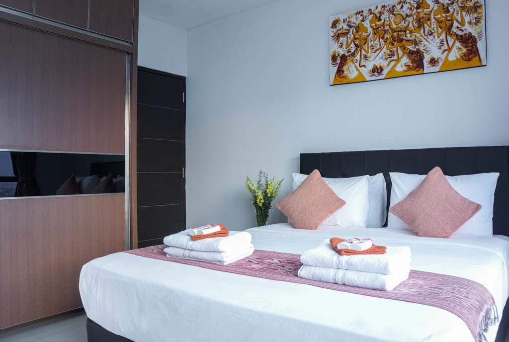 The Cupcake Suites Jakarta Exterior photo