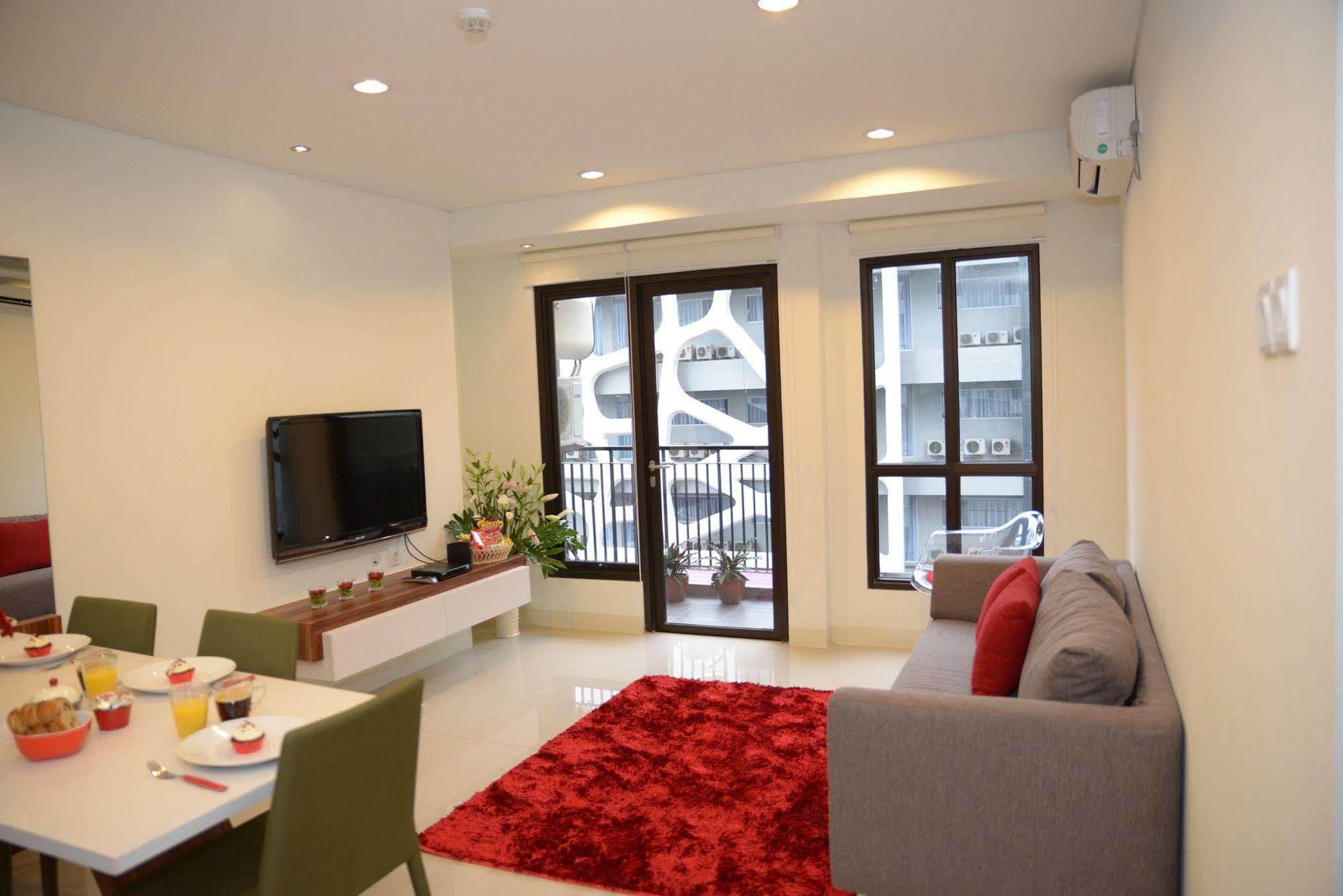 The Cupcake Suites Jakarta Exterior photo
